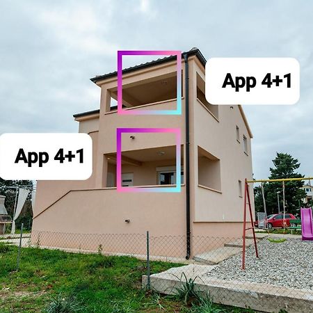 Holiday Home Aria 닌 외부 사진